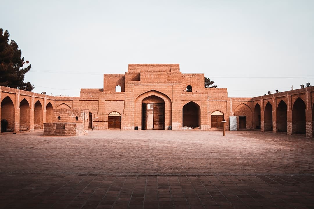 Backpacking Iran - From Mountains to Mosques